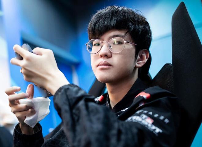 老兵不死，LPL官推介绍圣枪哥励志故事